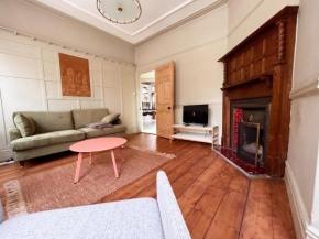 Cardiff Victorian House Sleeps 6 in Roath 15mn City centre